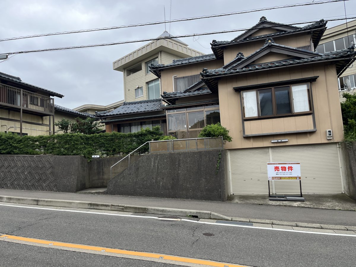 【中古物件】坂井市三国町緑ヶ丘 600万円 画像2 【中古物件】坂井市三国町緑ヶ丘 600万円 画像2